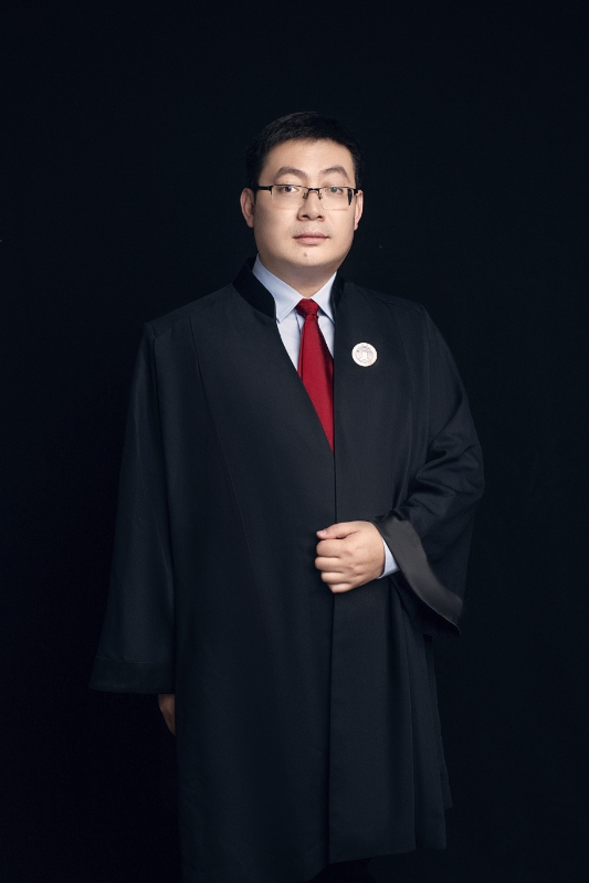 陈亮亮.jpg